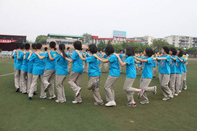 大学拓展训练课程