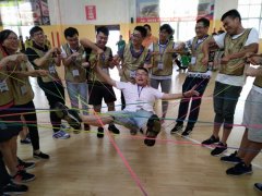 【连云港拓展公司】拓展培训打破传统开创新思维！