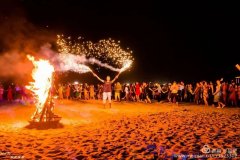 连云港拓展训练中如何让培训与游玩相结合